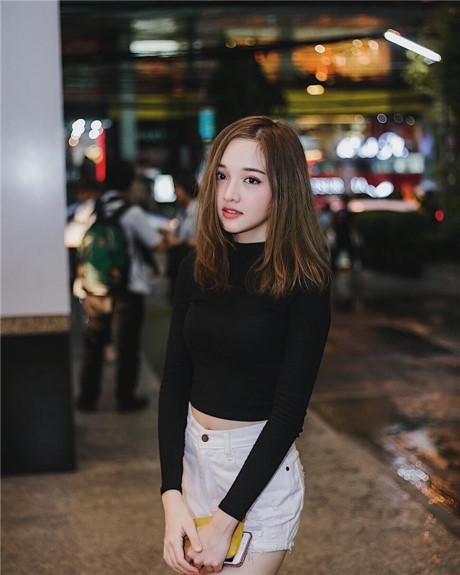 Vẻ đẹp hút hồn của Hot girl Thái Lan sinh năm 1999